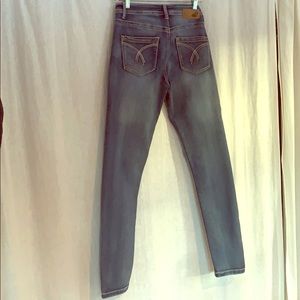 Lola jeans gently worn size 8